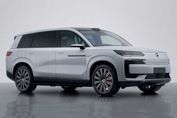 В Китае стартовали продажи 5,2-метрового кроссовера Denza N9