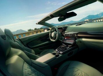 Aston Martin Vanquish Volante: самый быстрый переднемоторный кабриолет в мире Aston Martin Vanquish Volante: самый быстрый переднемоторный кабриолет в мире