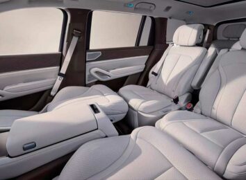 В Китае стартовали продажи 5,2-метрового кроссовера Denza N9