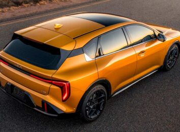 На моторшоу в Нью-Йорке состоялась премьера хэтчбека KIA K4