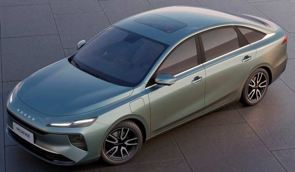 Китайцы из SAIC представили электрический седан Roewe D6