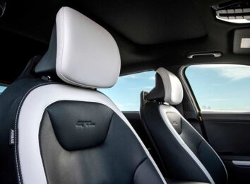 На моторшоу в Нью-Йорке состоялась премьера хэтчбека KIA K4