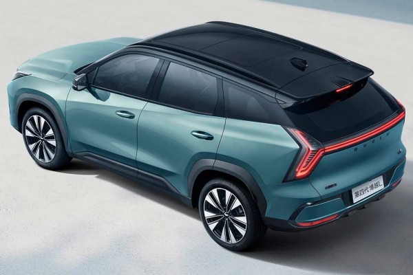 Рассекречен Geely Atlas следующего поколения: кроссовер получил иные внешность и салон Рассекречен Geely Atlas следующего поколения: кроссовер получил иные внешность и салон