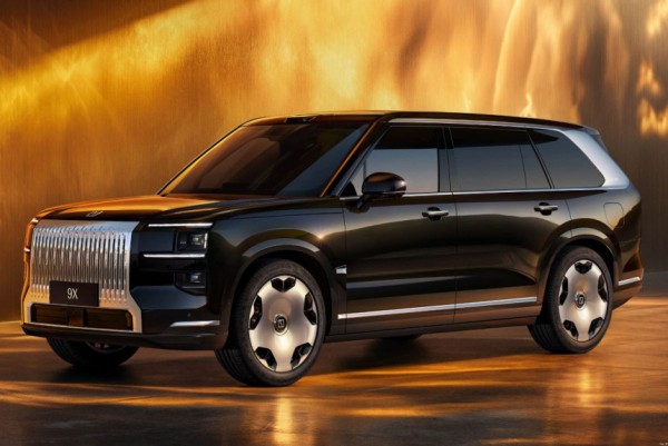 Гибридный кроссовер Zeekr 9X показан на фирменных изображениях Гибридный кроссовер Zeekr 9X показан на фирменных изображениях