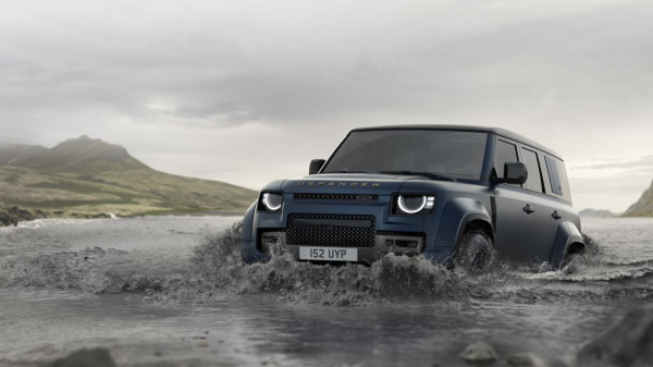 Land Rover Defender подвергся легким доработкам