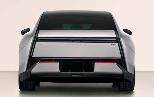 Рассекречен электрический седан Xpeng P7 второго поколения