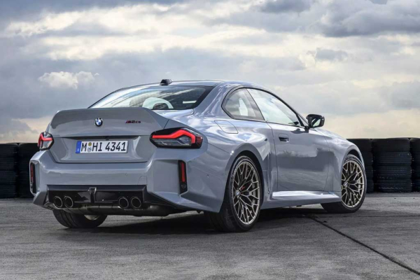 BMW M2 CS: экстремальная версия модели с 530-сильным движком BMW M2 CS: экстремальная версия модели с 530-сильным движком