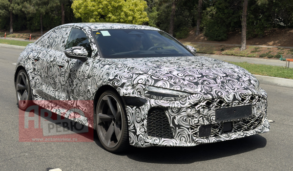Новые Audi Q7 и Audi RS 5 вышли на дорожные испытания