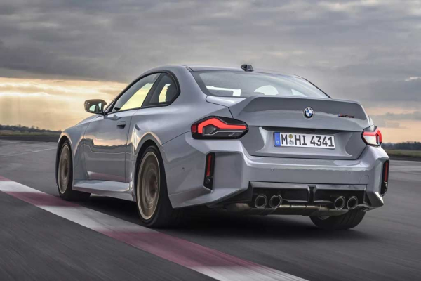 BMW M2 CS: экстремальная версия модели с 530-сильным движком BMW M2 CS: экстремальная версия модели с 530-сильным движком