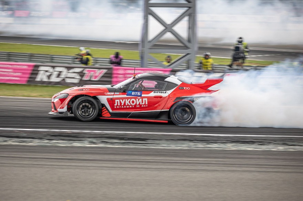 Много карбона, мало веса и рулевая рейка от BMW: тюнинг Toyota Supra A90 для RDS GP Много карбона, мало веса и рулевая рейка от BMW: тюнинг Toyota Supra A90 для RDS GP