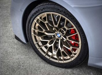 BMW M2 CS: экстремальная версия модели с 530-сильным движком BMW M2 CS: экстремальная версия модели с 530-сильным движком