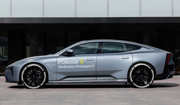 Дайджест дня: родстер Maybach, Maserati в Модене и другие события индустрии Дайджест дня: родстер Maybach, Maserati в Модене и другие события индустрии