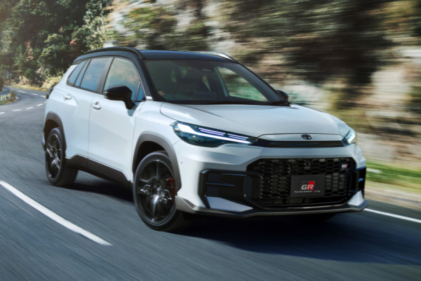 Дайджест дня: японская Corolla Cross, BYD против Теслы и другие события индустрии