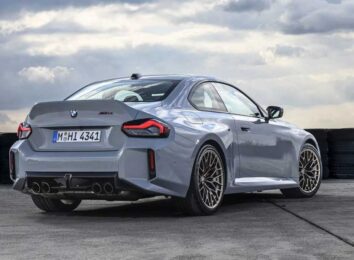 BMW M2 CS: экстремальная версия модели с 530-сильным движком BMW M2 CS: экстремальная версия модели с 530-сильным движком