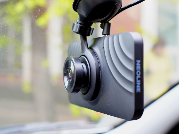 Необычный видеорегистратор: тест Neoline SMARTWAY