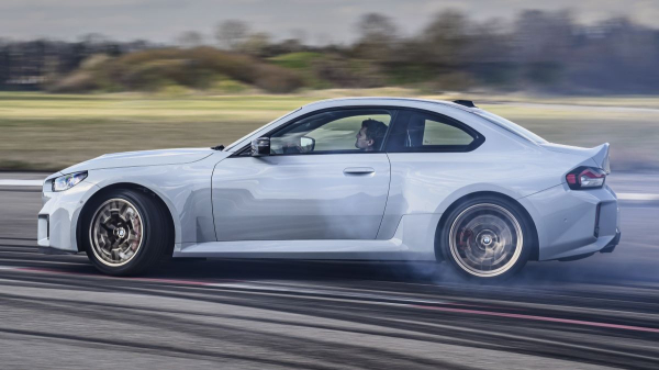 Купе BMW M2 CS стало самым азартным в гамме