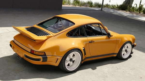 Очередной крутой Porsche 911 от Singer: широкий кузов, четыре фары и атмосферные 426 л.с. Очередной крутой Porsche 911 от Singer: широкий кузов, четыре фары и атмосферные 426 л.с.