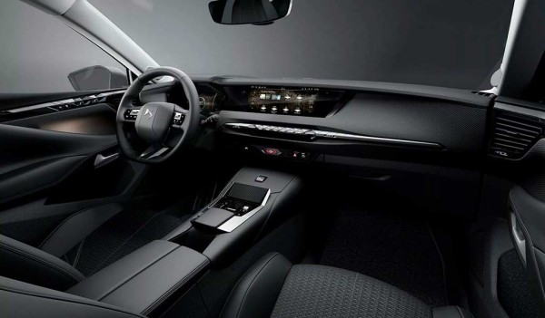 Обновленный Citroen DS4 получил иное название и обзавелся чисто электрической версией