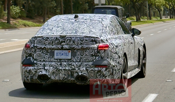 Новые Audi Q7 и Audi RS 5 вышли на дорожные испытания