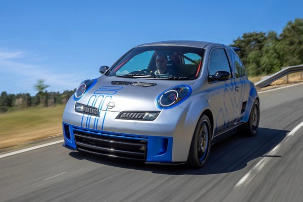 Уникальный хот-хэтч Nissan Micra 350SR с V6 вернулся к жизни в виде заводского рестомода