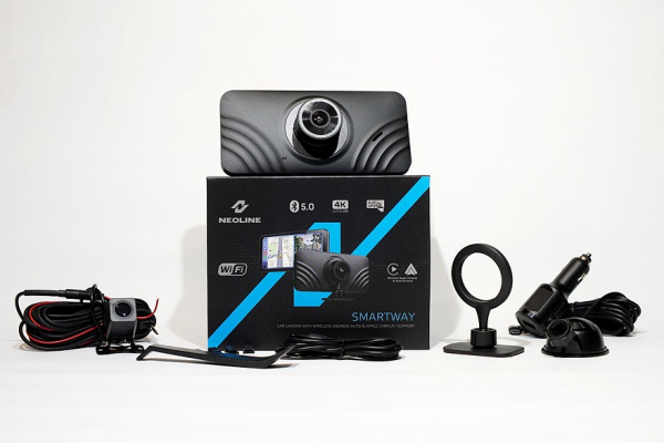 Необычный видеорегистратор: тест Neoline SMARTWAY
