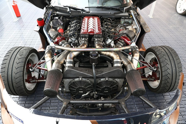 Четыре топливных насоса для 1646 лошадиных сил: тюнинг Dodge Viper SRT для RDS GP Четыре топливных насоса для 1646 лошадиных сил: тюнинг Dodge Viper SRT для RDS GP