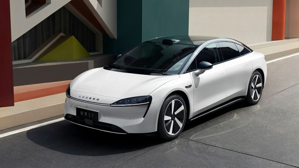 Покупаем Exlantix ET: что это за автомобиль и чем он интересен