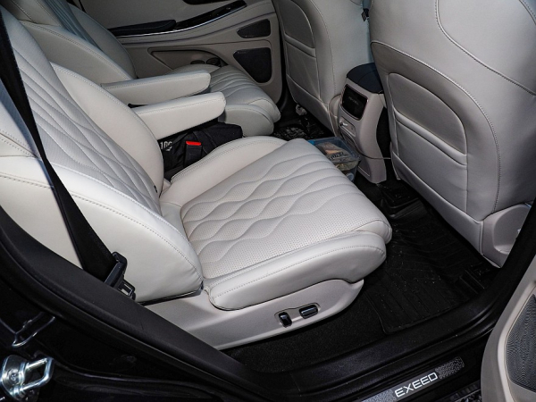 Покупаем Exeed VX: три экрана, семь режимов вождения и 23 динамика