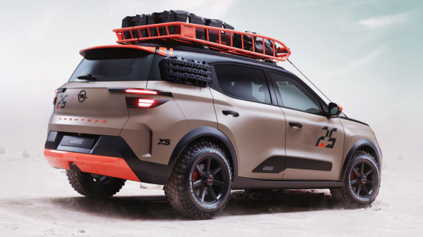 Кроссовер Opel Frontera прикинулся суровым внедорожником