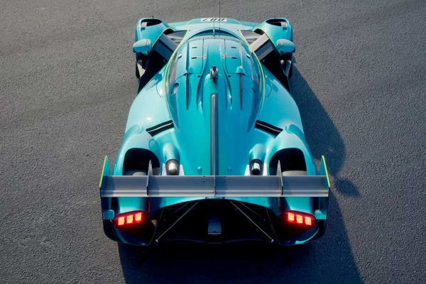 Aston Martin Valkyrie LM: лимитированная спецверсия с начинкой от лемановского болида Aston Martin Valkyrie LM: лимитированная спецверсия с начинкой от лемановского болида