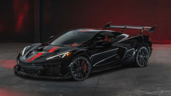 Гибридный Chevrolet Corvette ZR1X: почти 1300 «лошадей»!