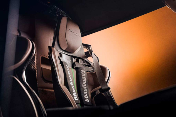 Koenigsegg Sadair’s Spear: хардкорная версия Jesko с форсированным мотором Koenigsegg Sadair’s Spear: хардкорная версия Jesko с форсированным мотором