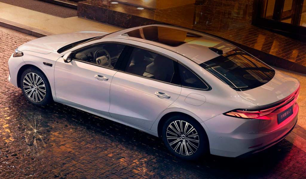 Geely Galaxy A7: гибридный седан с впечатляющим запасом хода Geely Galaxy A7: гибридный седан с впечатляющим запасом хода