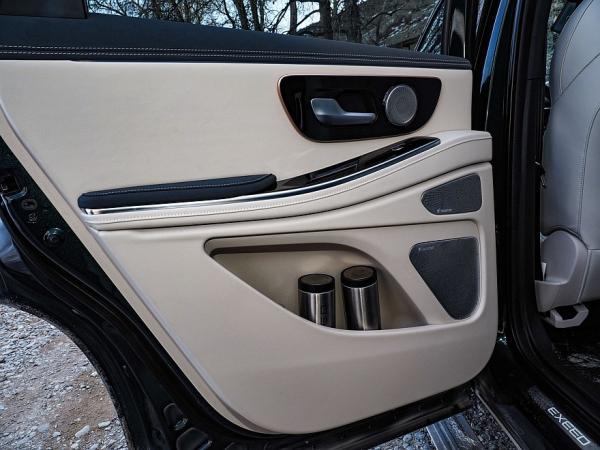 Покупаем Exeed VX: три экрана, семь режимов вождения и 23 динамика