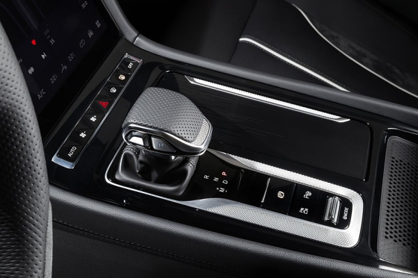 Покупаем Hongqi H6: что это за автомобиль и почему именно он?