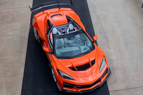 Chevrolet Corvette ZR1X: гибридная версия спорткара с 1 267-сильной установкой