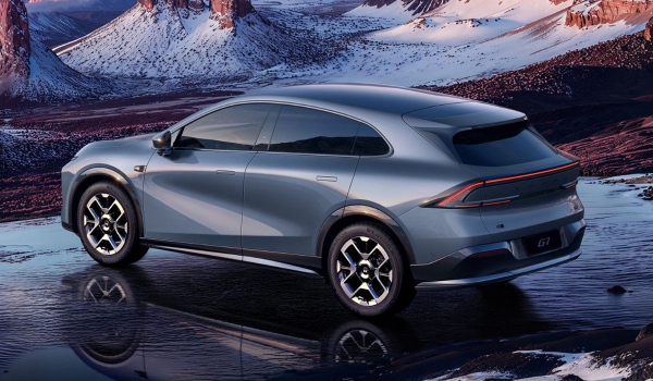 Представлен электрический кроссовер Xpeng G7