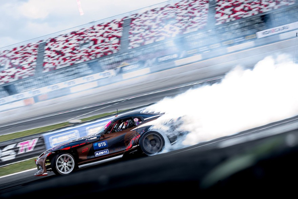 Четыре топливных насоса для 1646 лошадиных сил: тюнинг Dodge Viper SRT для RDS GP Четыре топливных насоса для 1646 лошадиных сил: тюнинг Dodge Viper SRT для RDS GP