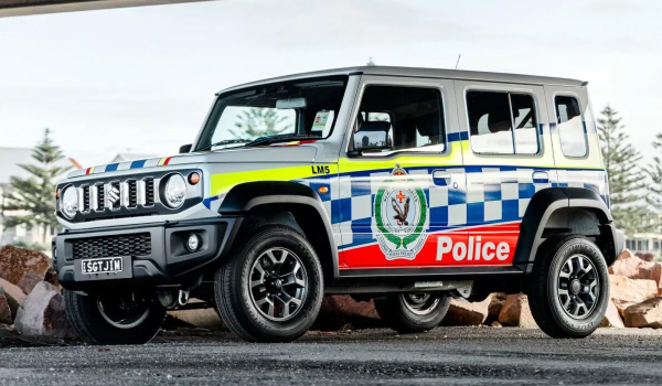 Дайджест дня: опять прощальный Jimny, кроссовер Leopard 7 и другие события индустрии