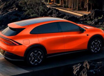 Представлен электрический кроссовер Xpeng G7: «младший брат» модели G9 Представлен электрический кроссовер Xpeng G7: «младший брат» модели G9