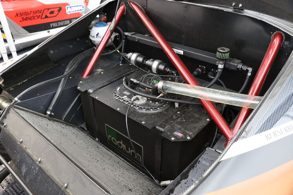 Четыре топливных насоса для 1646 лошадиных сил: тюнинг Dodge Viper SRT для RDS GP Четыре топливных насоса для 1646 лошадиных сил: тюнинг Dodge Viper SRT для RDS GP