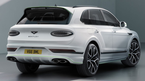Представлена самая мощная версия кроссовера Bentley Bentayga Представлена самая мощная версия кроссовера Bentley Bentayga
