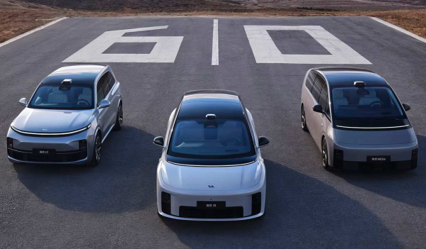 Китайцы полностью рассекретили новый электрический кроссовер Li i8