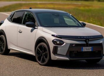 Хэтчбек Lancia Ypsilon получил «горячую» версию HF и две гоночные модификации