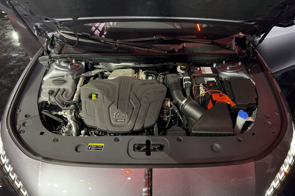 Покупаем Hongqi H6: что это за автомобиль и почему именно он?