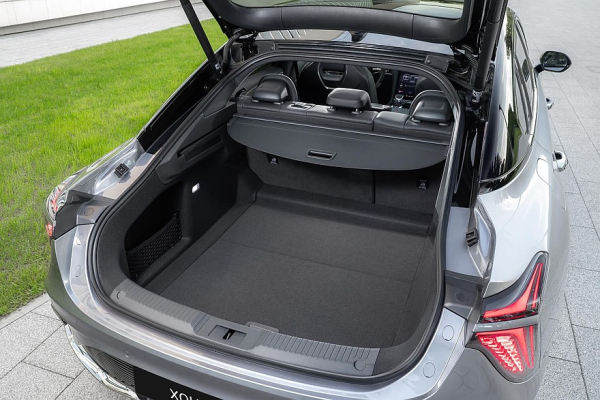 Покупаем Hongqi H6: что это за автомобиль и почему именно он?