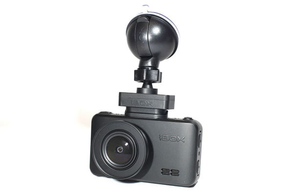 Видеорегистраторы с GPS-информером: диапазон 10-14 тысяч рублей Видеорегистраторы с GPS-информером: диапазон 10-14 тысяч рублей