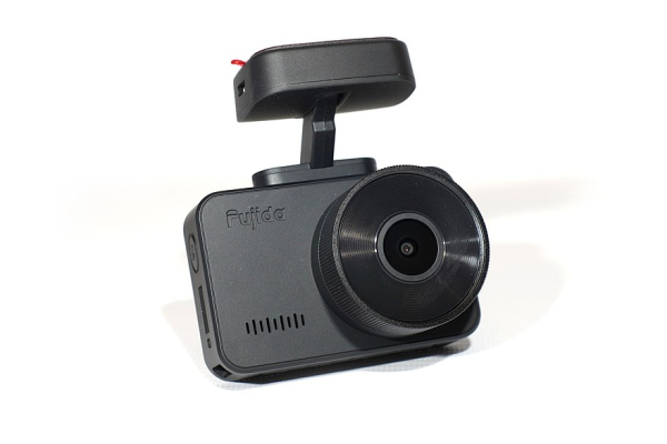 Видеорегистраторы с GPS-информером: диапазон 10-14 тысяч рублей Видеорегистраторы с GPS-информером: диапазон 10-14 тысяч рублей