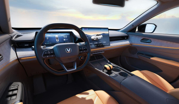Лифтбек Changan Uni-V масштабно обновлен Лифтбек Changan Uni-V масштабно обновлен