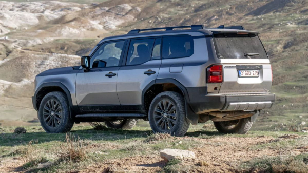 Toyota Land Cruiser для Европы: фургон и дизельный гибрид